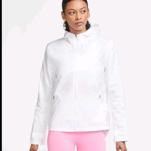 Nike Women's Woven Essential Running Jacket